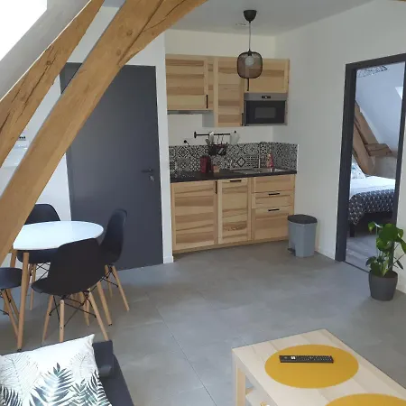 L'elegant De Moiscourt * Gisors