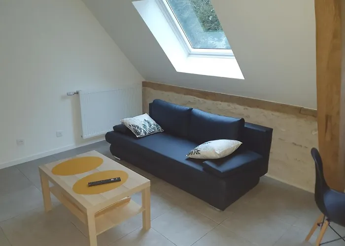 L'elegant De Moiscourt